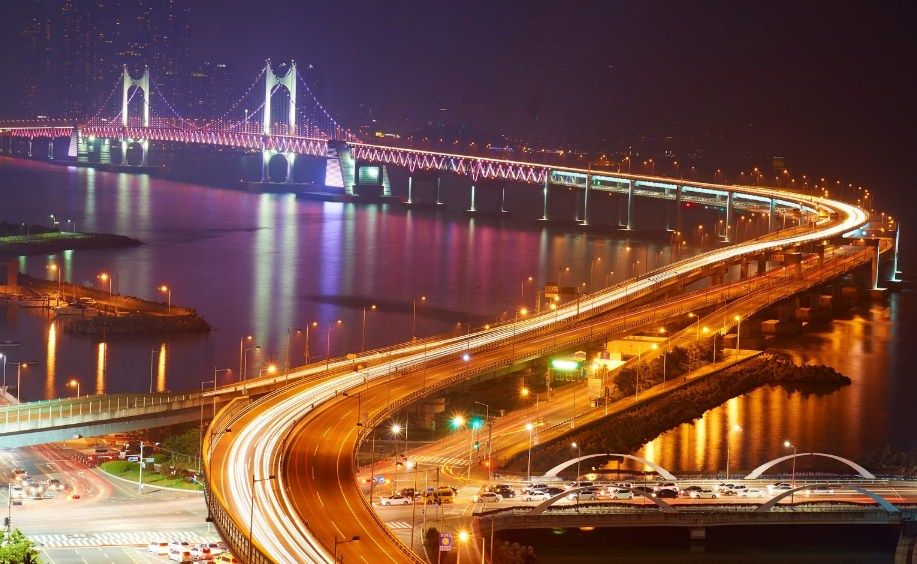 Daya Tarik Negeri Gingseng Dari Jembatan Gwangan 1