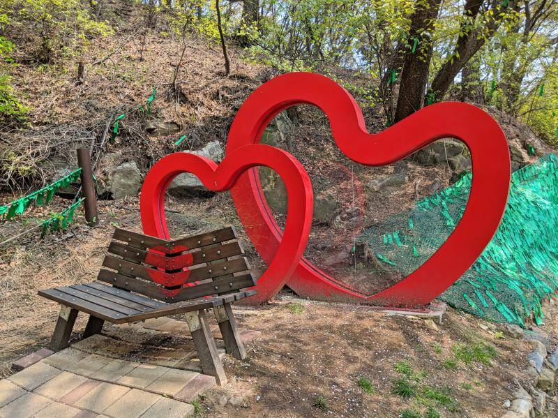 Bangku Miring - Love Bench