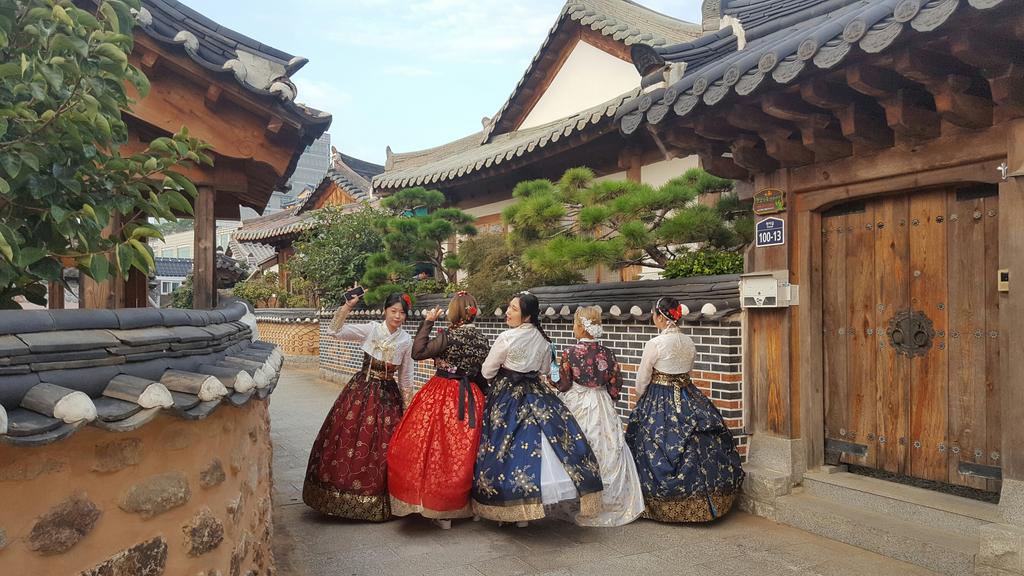 Paket Tour ke Korea Selatan 5 Hari April - Musim Semi (Spring)