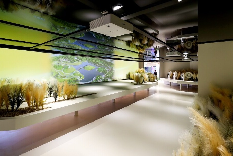 HiKR Cave dan Festival Experience Hall