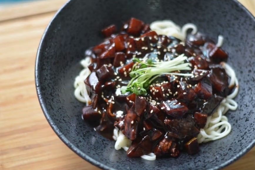 Jjajangmyeon