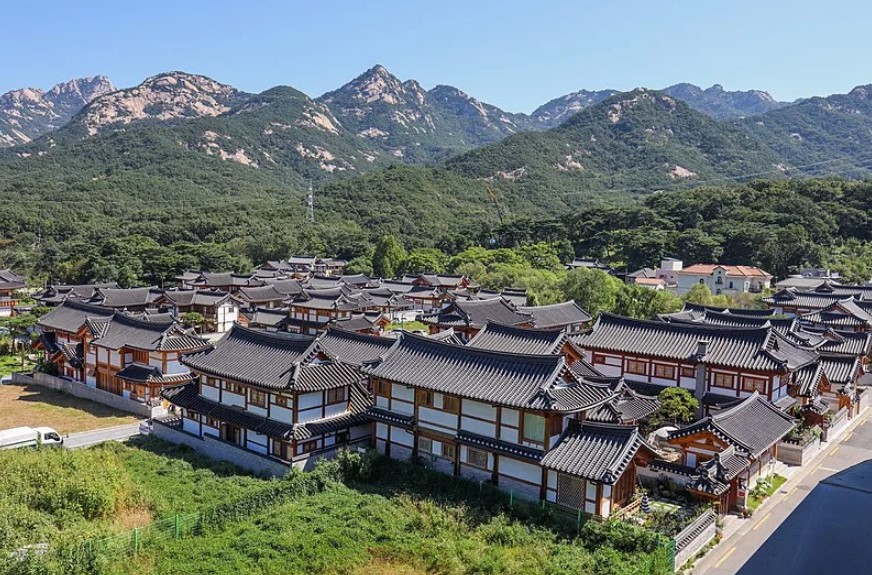 Eunpyeong Hanok Village Korea Selatan, Wisata Tradisional Menawan di Tengah Kota, Foto media.triple.guide